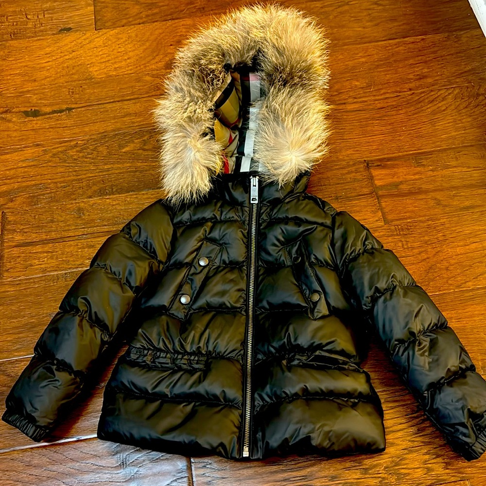 Burberry Children’s NWOT Black puffer coat. GORGEOUS!